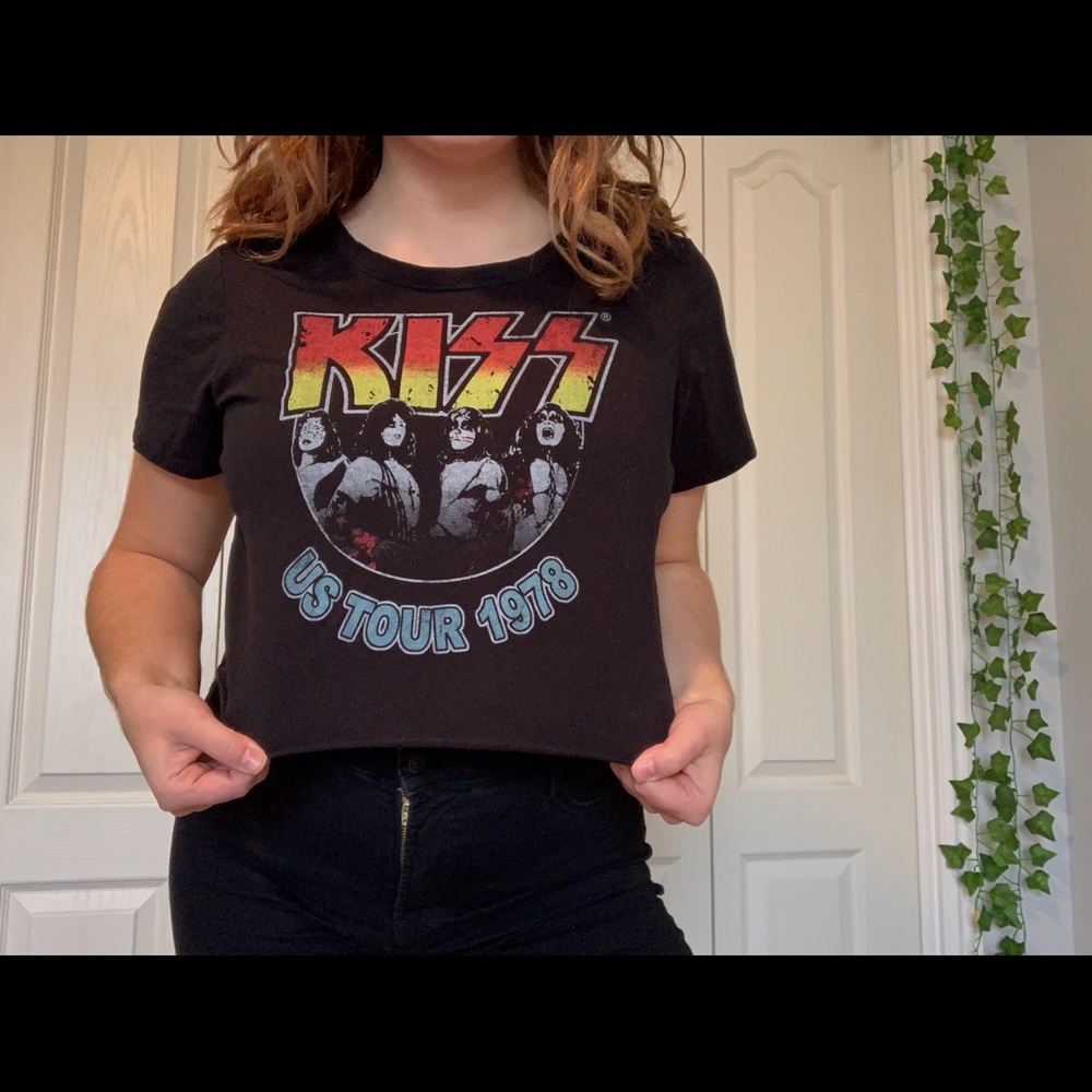 Kiss band tee